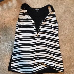 New Express Top XS Black and White